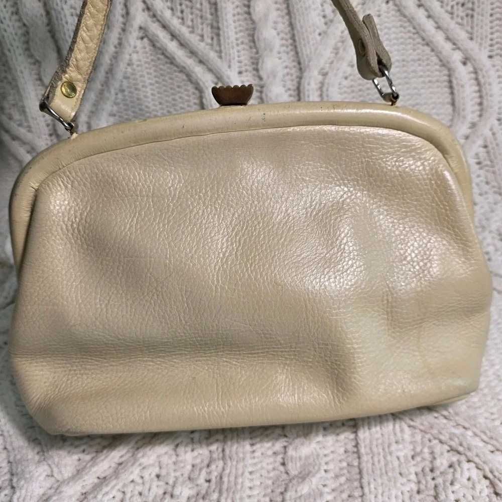 Vintage‎ Kiss Lock Handbag Cream Leather Frame Clutch Purse 50s 60s